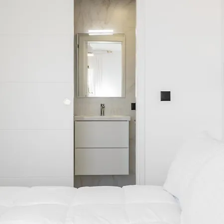 Duplex En Planta Alta Con Vistas Al Mar Y Acceso Piscina